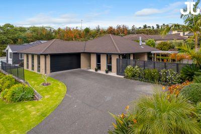 5 Merlot Drive, Pyes Pa, Tauranga, Bay of Plenty | Tall Poppy 