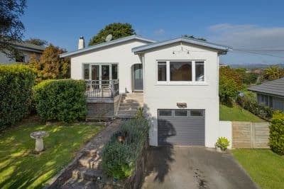 100 Mansels Road, Parkvale, Tauranga, Bay of Plenty | Tall Poppy 