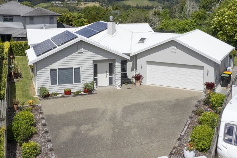 10 Waiora Place, Pyes Pa, Tauranga