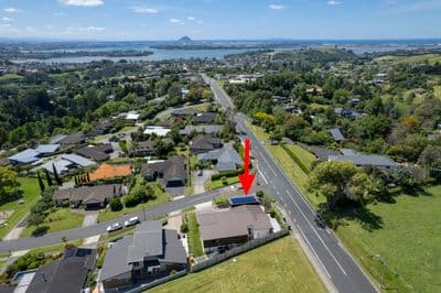 1 Holcombrooke Lane, Welcome Bay, Tauranga, Bay of Plenty | Tall Poppy 