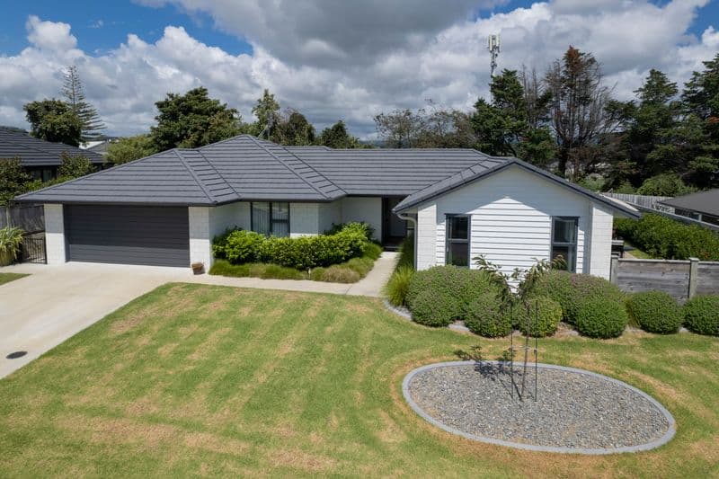 24 Charlotte Drive, Omokoroa, Western Bay Of Plenty