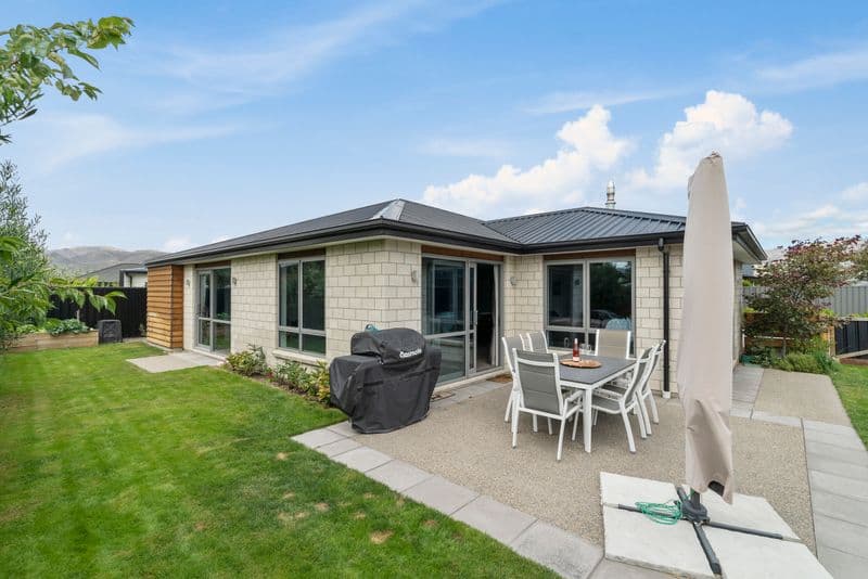 14 Magnetic Place, Cromwell, Central Otago