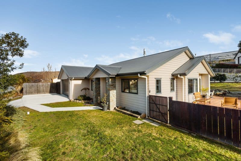 13 Missy Crescent, Mount Pisa, Central Otago