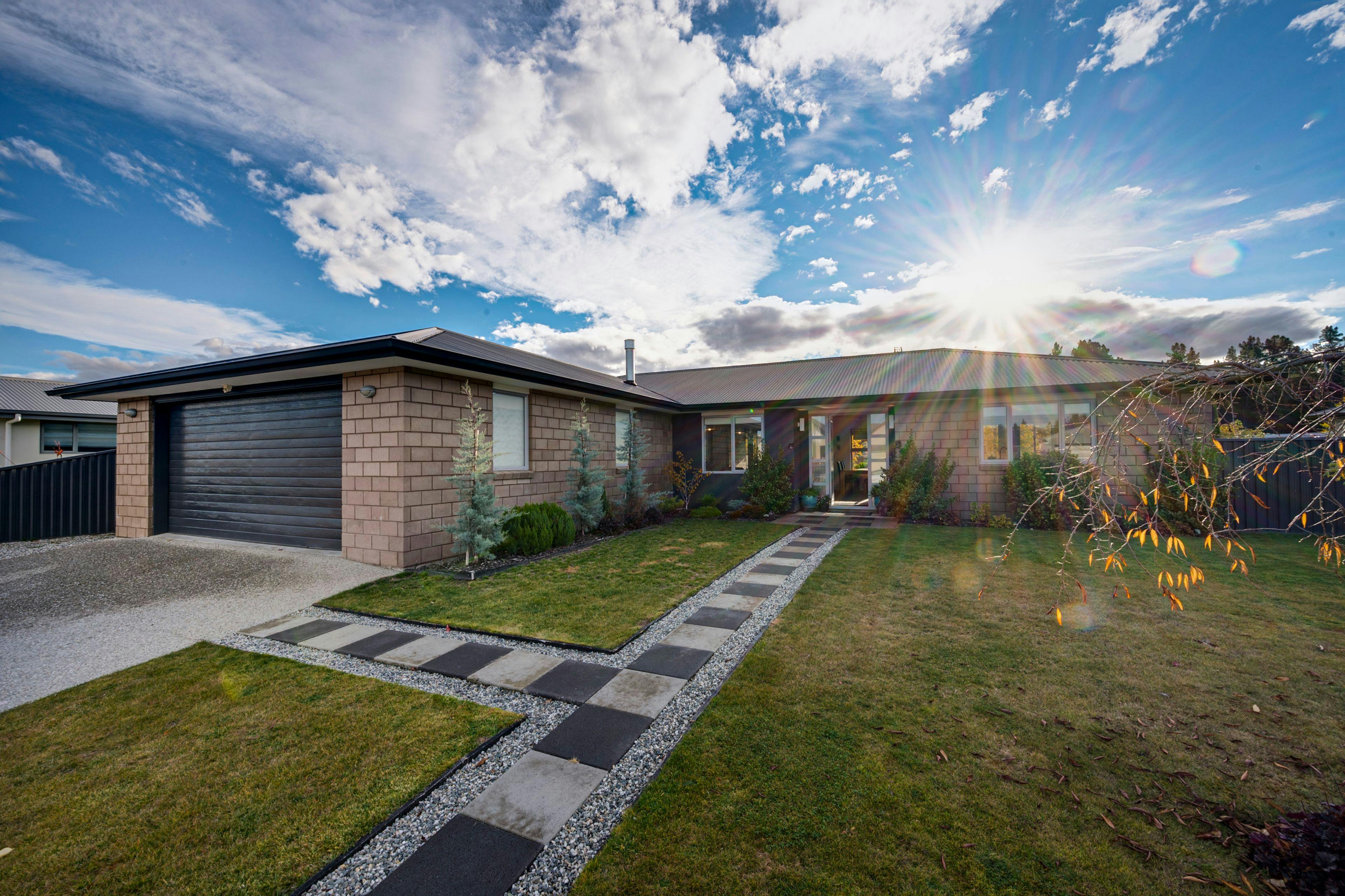 18 Briar Crescent, Alexandra, Central Otago, Otago | Tall Poppy 