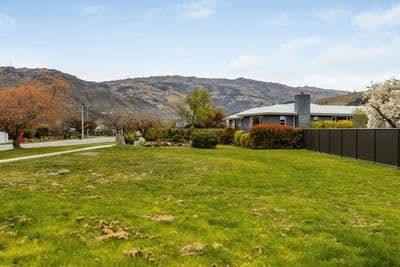 100 Sunderland Street, Clyde, Central Otago, Otago | Tall Poppy 