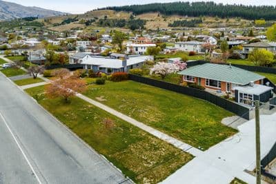 100 Sunderland Street, Clyde, Central Otago, Otago | Tall Poppy 