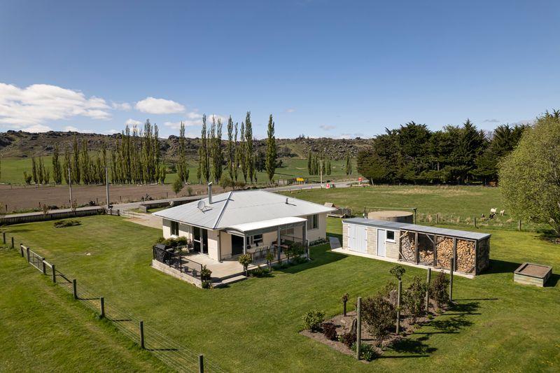 1230 Alexandra-Fruitlands Road, Alexandra, Central Otago, Otago | Tall Poppy 