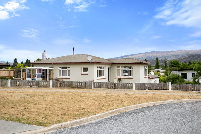 13 Hartley Road, Clyde, Central Otago