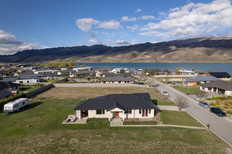 3 De Bettencor Place, Mount Pisa, Central Otago