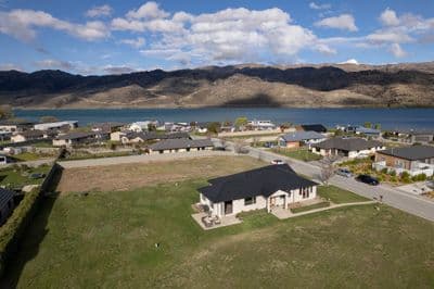 3 De Bettencor Place, Mount Pisa, Central Otago, Otago | Tall Poppy 