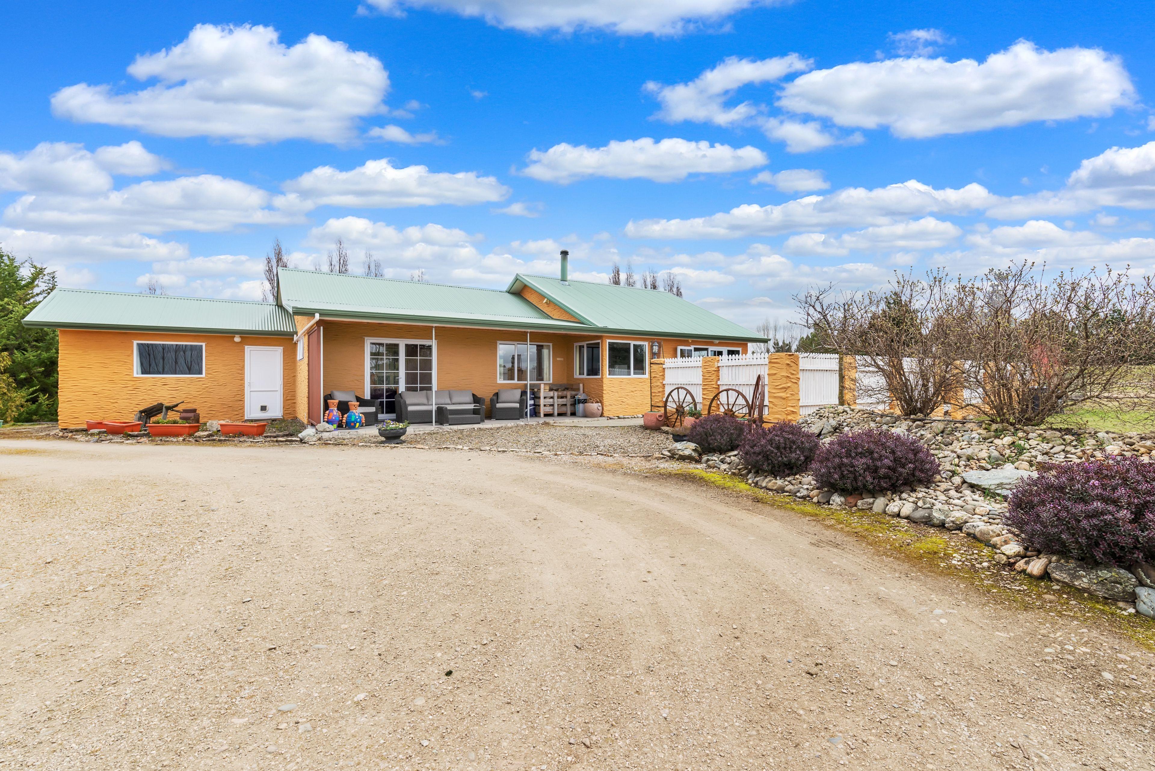 123 Letts Gully Road, Alexandra, Central Otago, Otago | Tall Poppy 