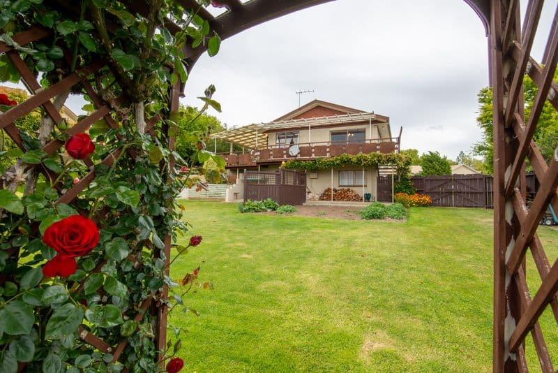 1 Lanes Road, Alexandra, Central Otago, Otago | Tall Poppy 