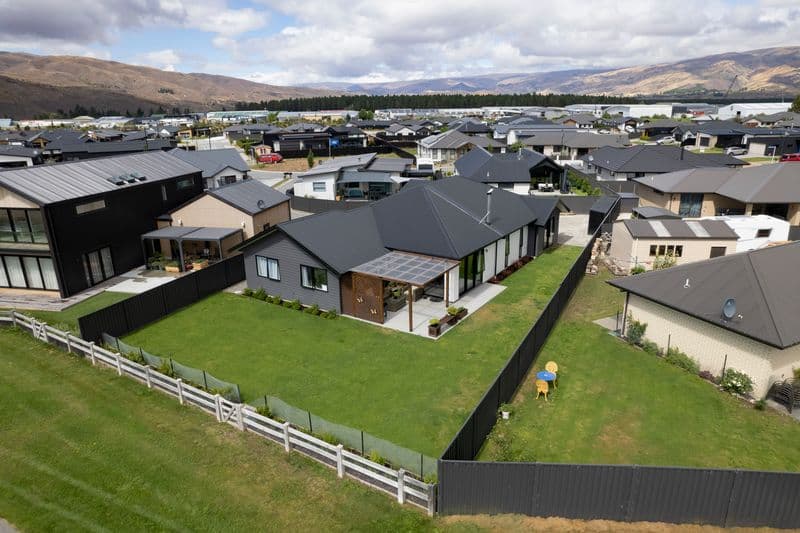 15 Quigley Crescent, Cromwell, Central Otago