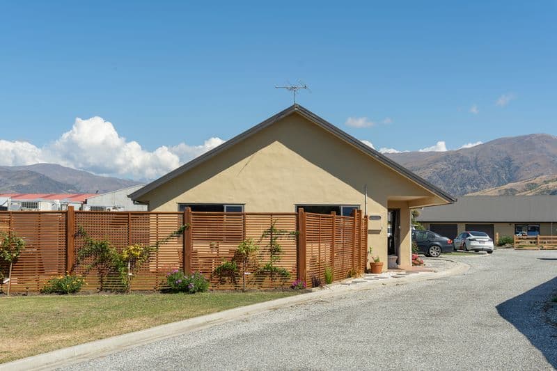 33A Barry Avenue, Cromwell, Central Otago