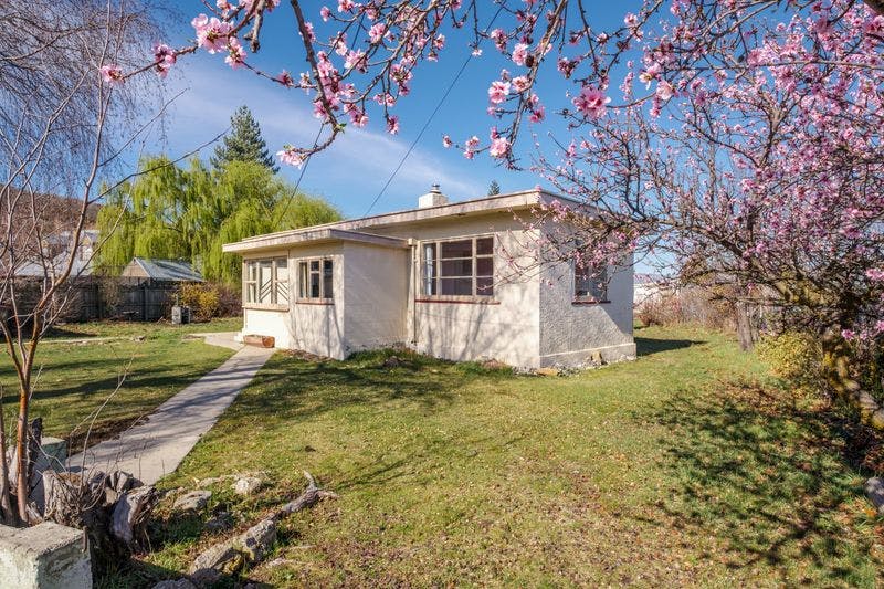 19 Dunstan Street, Clyde, Central Otago