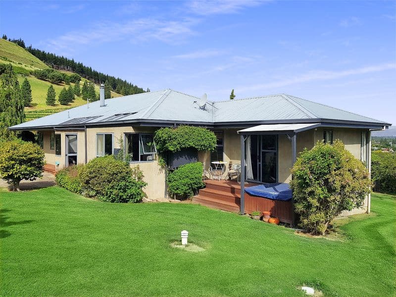 6 Hazlett Street, Clyde, Central Otago