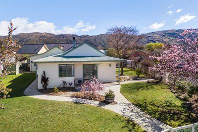 10 Albert Drive, Clyde, Central Otago, Otago | Tall Poppy 