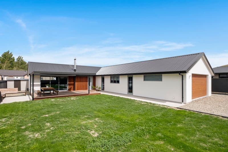 42 Stratford Drive, Mount Pisa, Central Otago