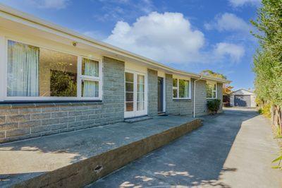 119 Hawke Street, New Brighton, Christchurch City, Canterbury | Tall Poppy 