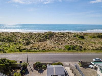 464 Marine Parade, South New Brighton, Christchurch City, Canterbury | Tall Poppy 