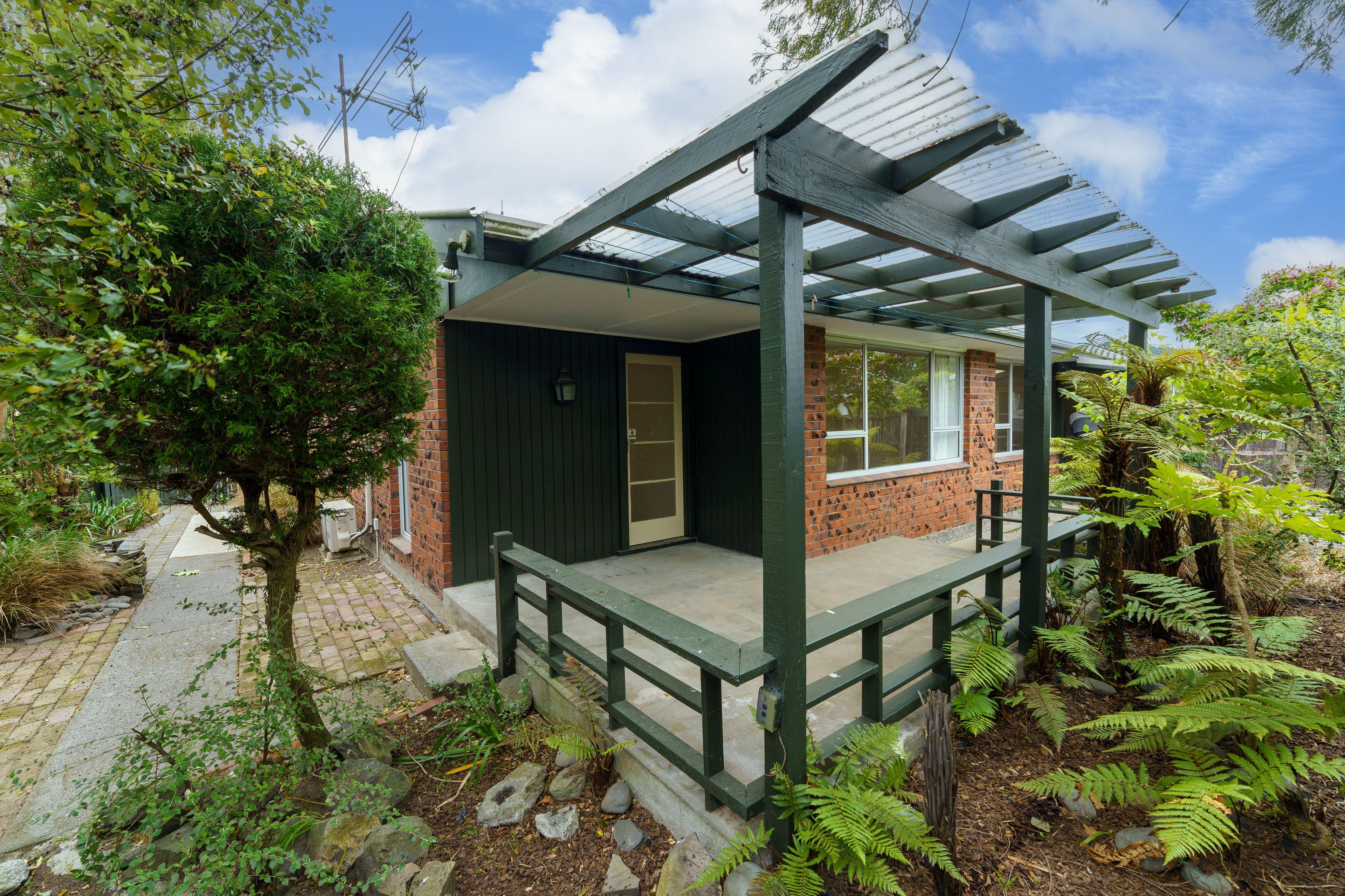 1/144 Fisher Ave, Beckenham, Christchurch City, Canterbury | Tall Poppy 