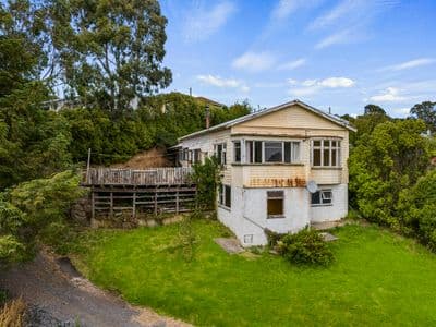 85 Wickliffe Terrace, Port Chalmers, Dunedin City, Otago | Tall Poppy 