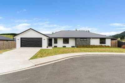 17 Mallard Drive, Waihola, Clutha, Otago | Tall Poppy 