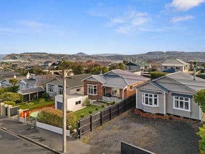 33 Oakland Street, Andersons Bay, Dunedin City, Otago | Tall Poppy 