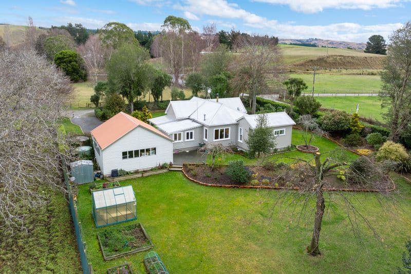 6 Domain Road, Dunback, Waitaki