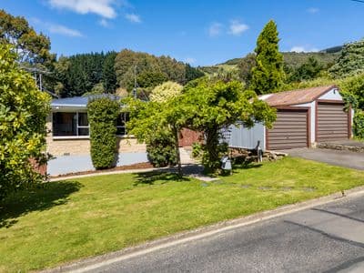 99 Hall Road, Sawyers Bay, Dunedin City, Otago | Tall Poppy 