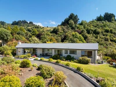 33 Blanket Bay Road, Sawyers Bay, Dunedin City, Otago | Tall Poppy 