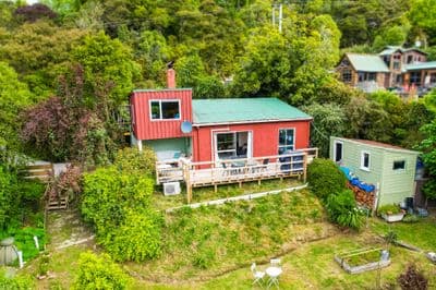 6 Albert Road, Osborne, Dunedin City, Otago | Tall Poppy 