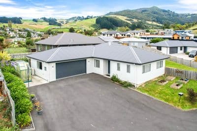 6 Glendermid Close, Sawyers Bay, Dunedin City, Otago | Tall Poppy 