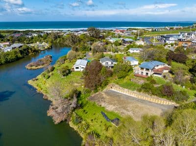 53 Bath Street, Brighton, Dunedin City, Otago | Tall Poppy 