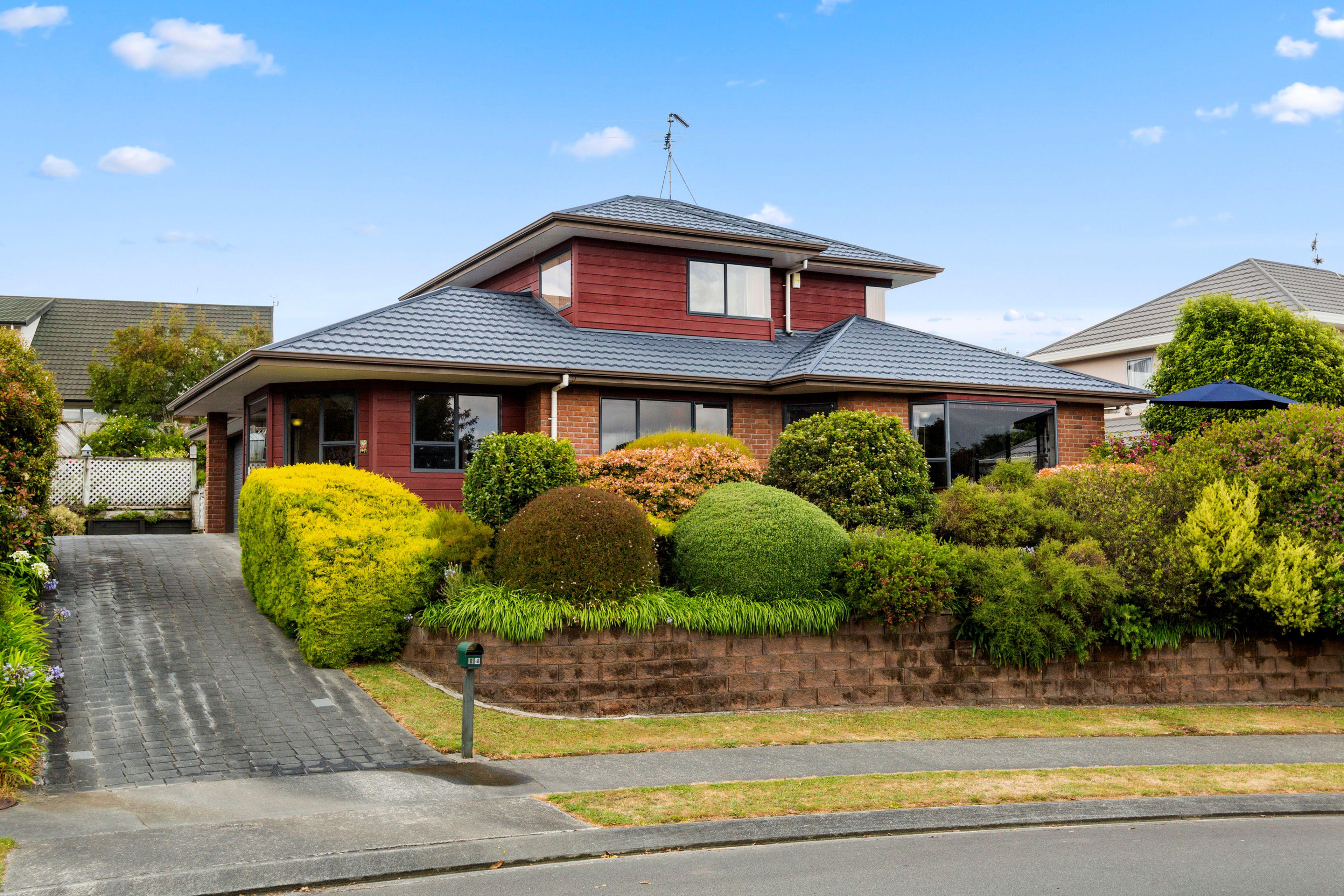 14 Lanyon Place, Whitby, Porirua City, Wellington | Tall Poppy 