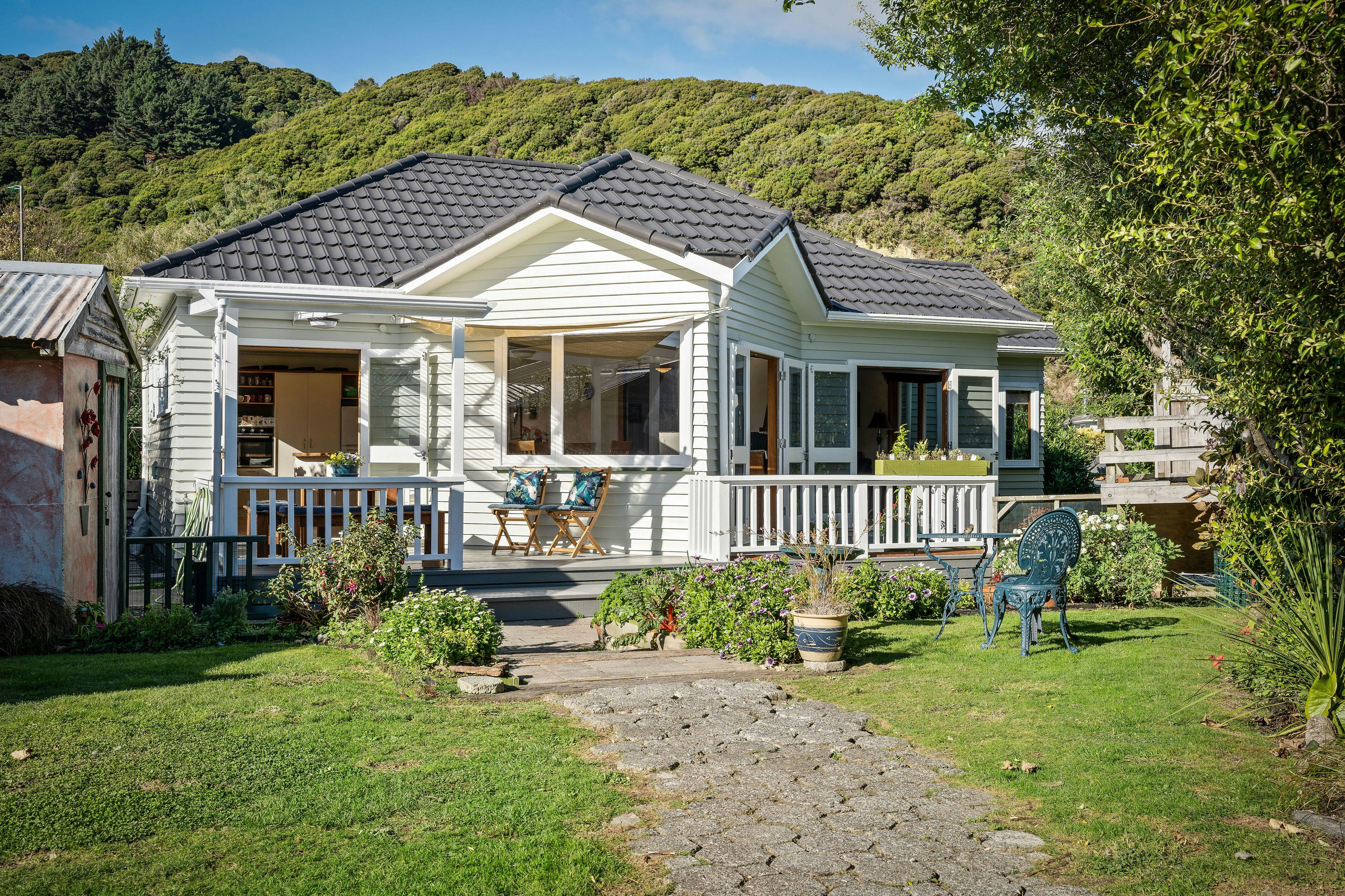 217 Riverside Drive, Waterloo, Lower Hutt City, Wellington | Tall Poppy 