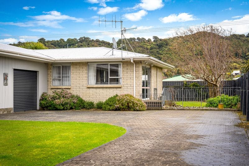 2/17 Wimbledon Grove, Wainuiomata , Lower Hutt City