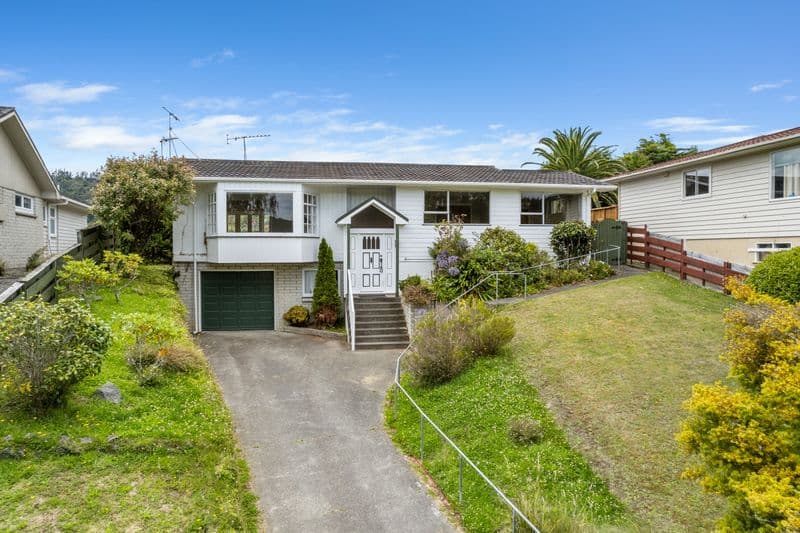 51 Sunbrae Drive, Silverstream, Upper Hutt City