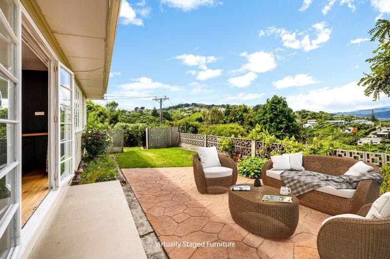 111 Miromiro Road, Normandale, Lower Hutt City