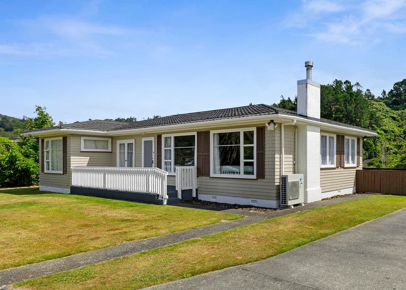 60 Bird Grove, Stokes Valley, Lower Hutt City