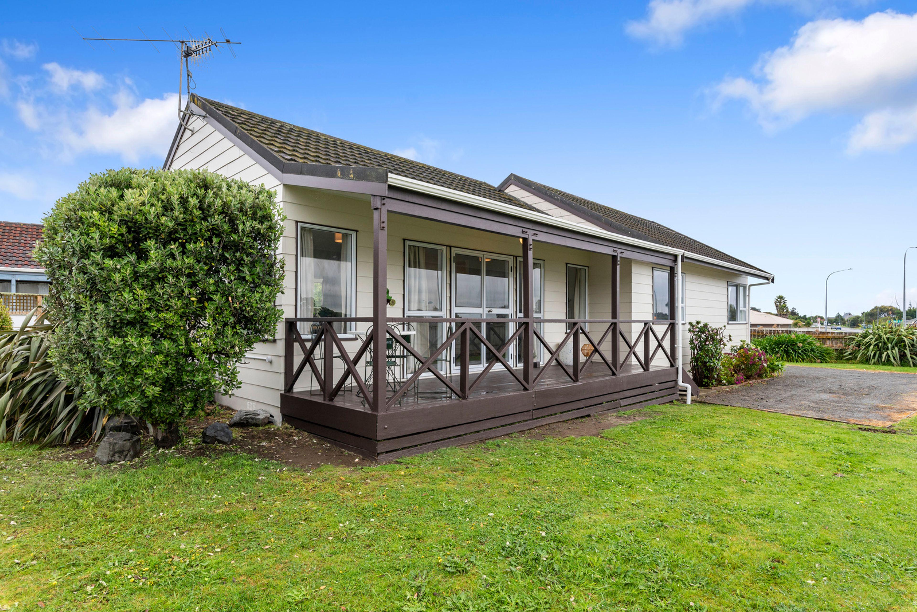 2 Rosewood Place, Paraparaumu, Kapiti Coast, Wellington | Tall Poppy 