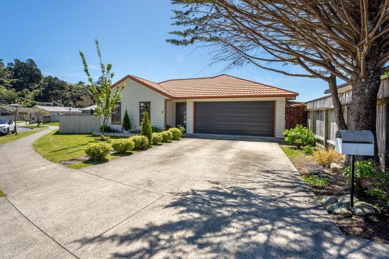 6 Poppy Watts Grove, Stokes Valley, Lower Hutt City