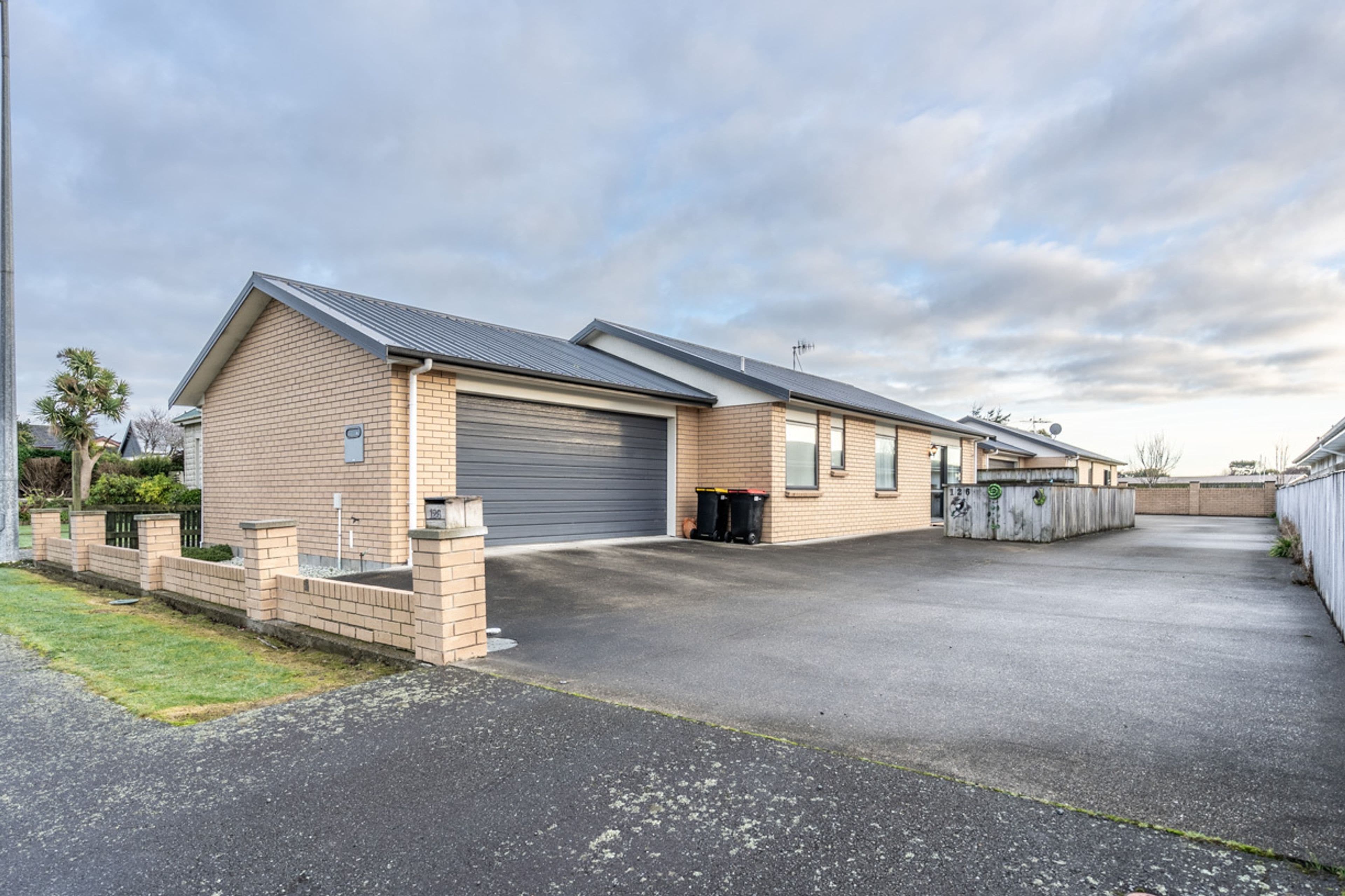 126 Kew Road, Kew, Invercargill City, Southland | Tall Poppy 