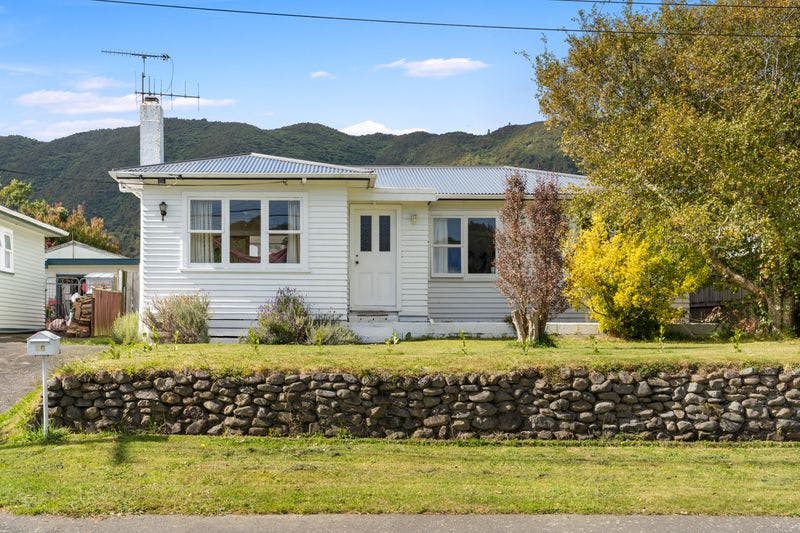 96 Frederick Street, Wainuiomata, Lower Hutt City