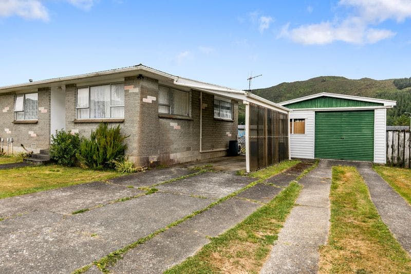 2/34 Matthews Road, Wainuiomata, Lower Hutt City