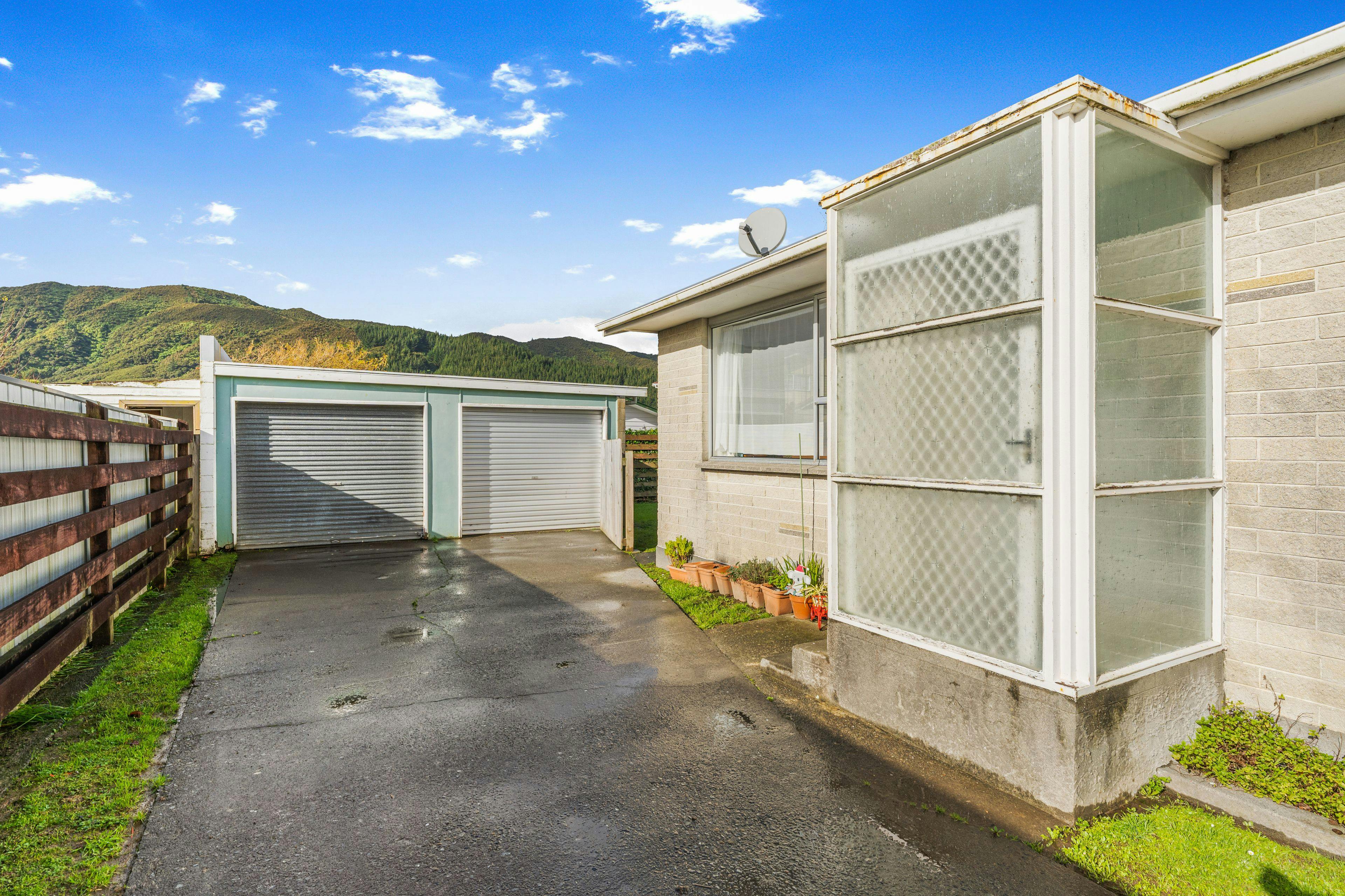 256B Wellington Road, Wainuiomata, Lower Hutt City, Wellington | Tall Poppy 