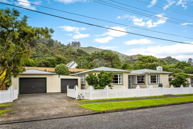 33 Peel Place, Wainuiomata, Lower Hutt City