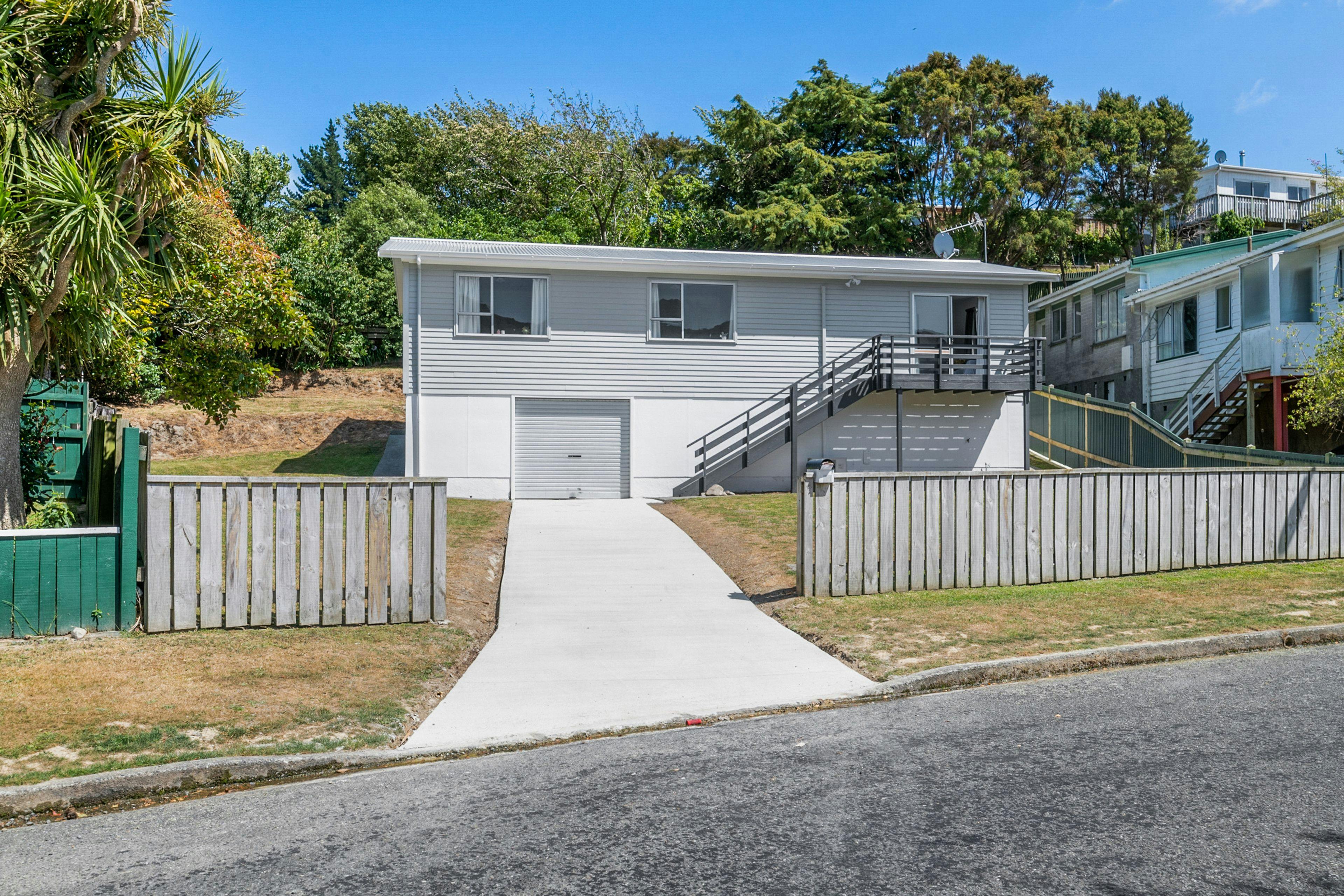 11 Bexley Grove, Wainuiomata, Lower Hutt City, Wellington | Tall Poppy 