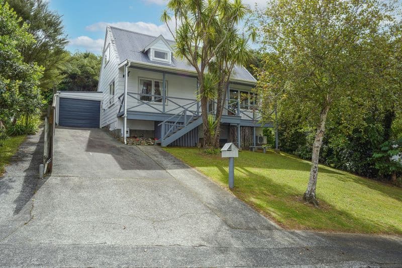 16 Gainsborough Grove, Belmont, Lower Hutt City