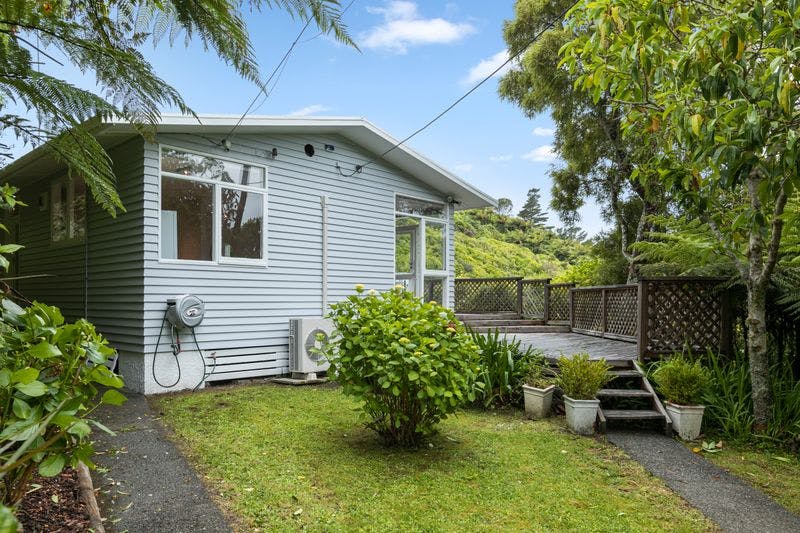 156 Miromiro Road, Normandale, Lower Hutt City